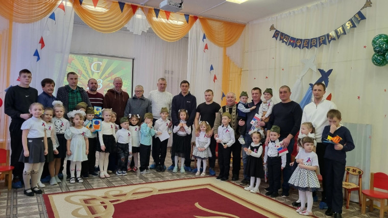 Праздник для пап.